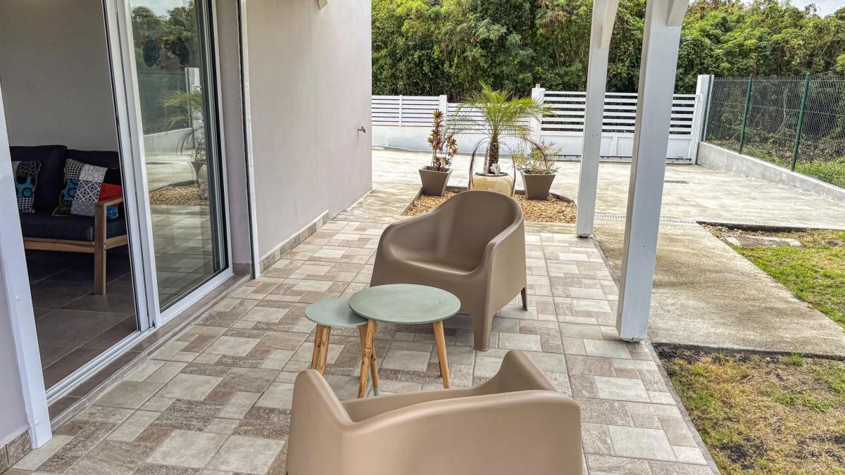3.Location villa piscine Marie Galante Guadeloupe_Terrasse
